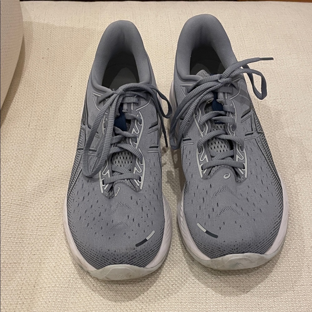 ASICS Gel Cumulus 26 size 11 Wide